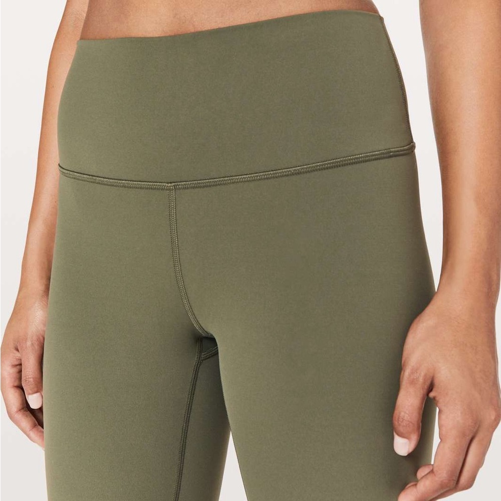 Lululemon Wunder Under HR